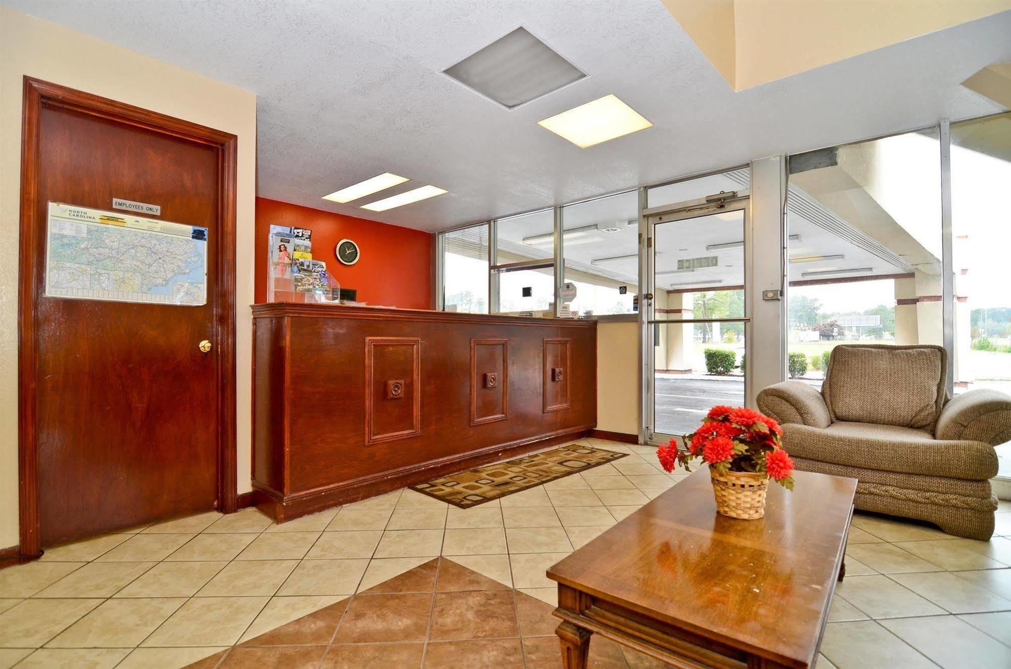 Americas Best Value Inn Smithfield Wnętrze zdjęcie