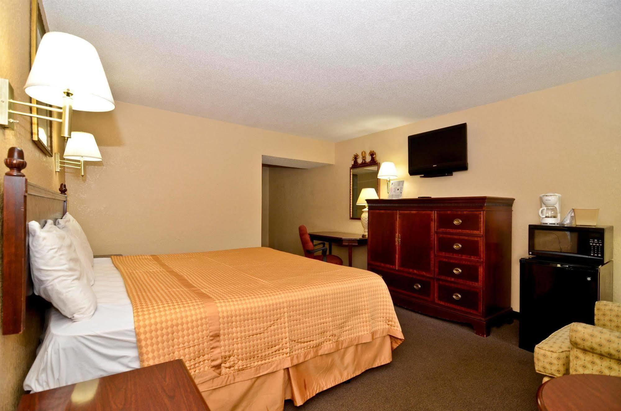 Americas Best Value Inn Smithfield Pokój zdjęcie