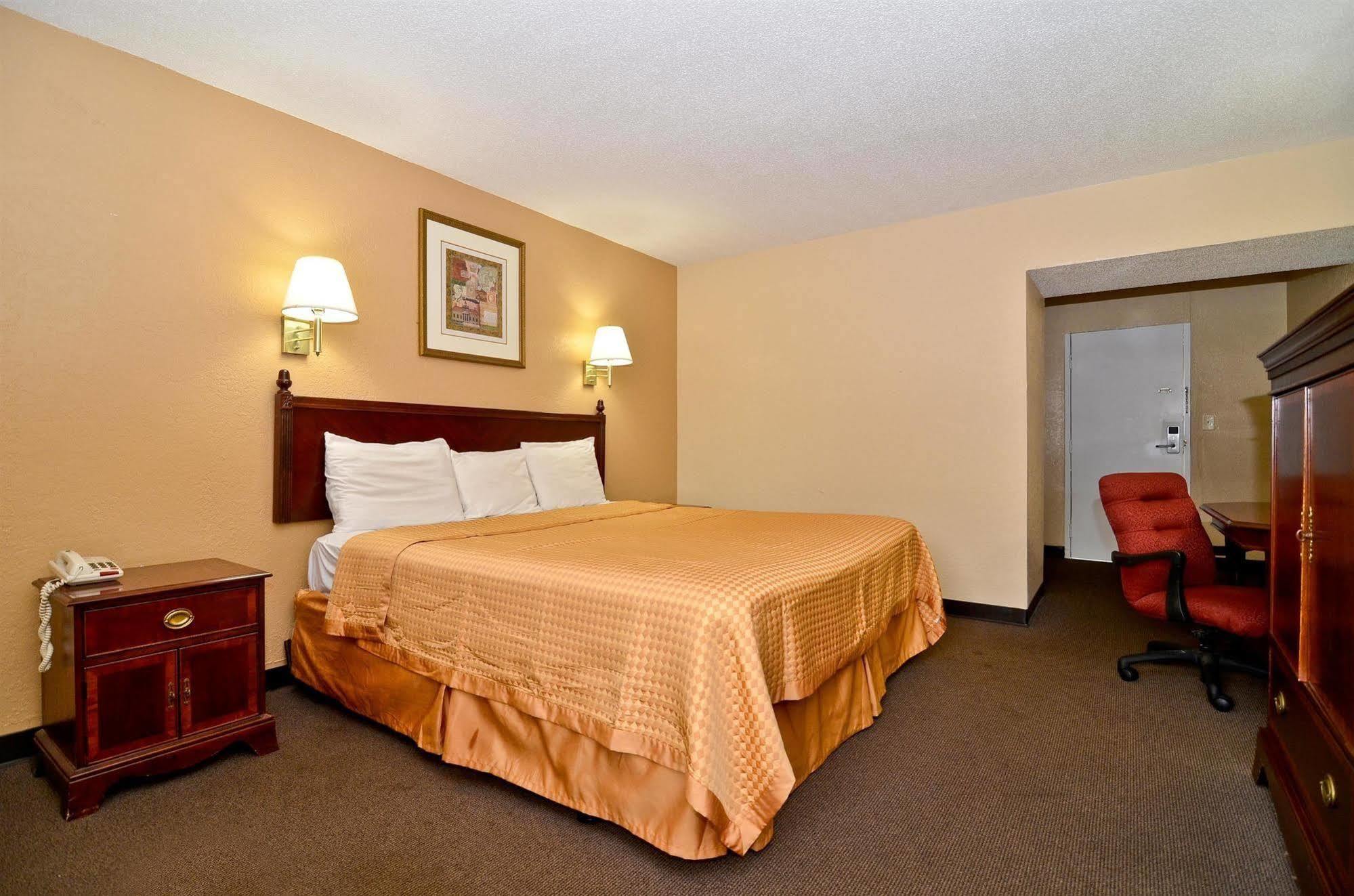 Americas Best Value Inn Smithfield Pokój zdjęcie