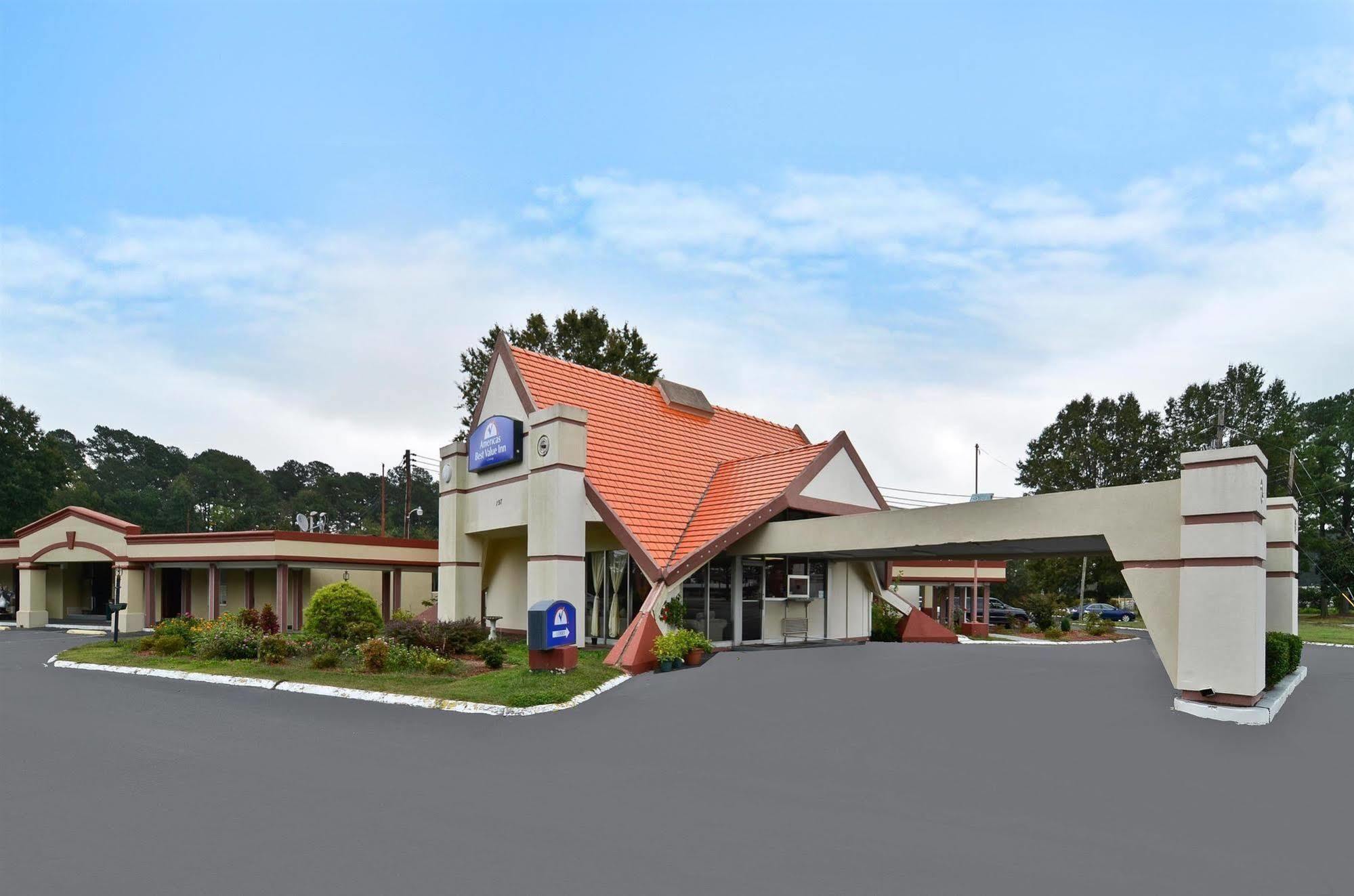 Americas Best Value Inn Smithfield Zewnętrze zdjęcie